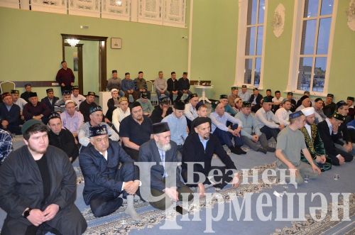 Район башлыгы Рамил Айбатов якташларын ифтарга дәште (ФОТОРЕПОРТАЖ)