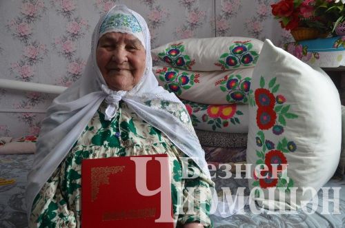 Иске Кадидан Минхаҗия әбигә 90 яшь тулды (ФОТОРЕПОРТАЖ)