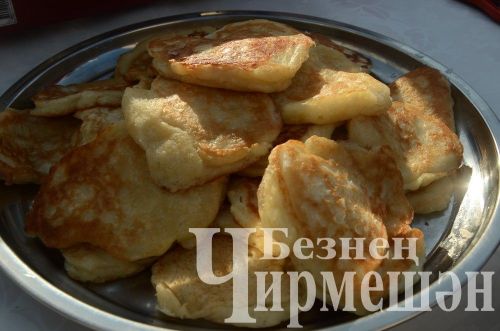Чирмешәндә Май чабу бәйрәмен Амур ягында уздырдылар (ФОТОРЕПОРТАЖ)