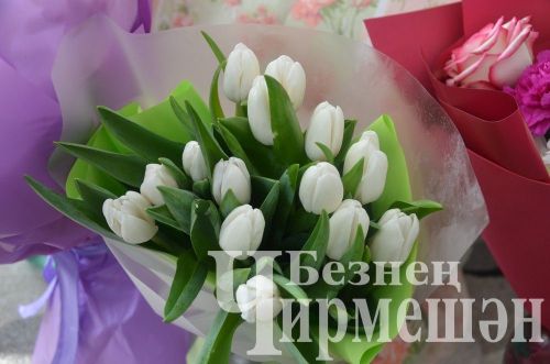 Иске Кадидан Минхаҗия әбигә 90 яшь тулды (ФОТОРЕПОРТАЖ)