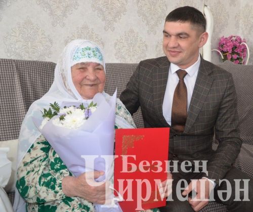 Иске Кадидан Минхаҗия әбигә 90 яшь тулды (ФОТОРЕПОРТАЖ)