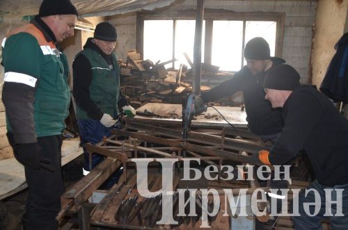 "БИО-АГРО" җәмгыяте механизаторлары язгы кыр эшләренә әзерләнә (ФОТОРЕПОРТАЖ)