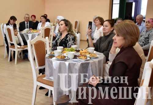 Чирмешәндә озак еллар бергә гомер иткән гаиләләрне хөрмәтләделәр (ФОТОРЕПОРТАЖ)