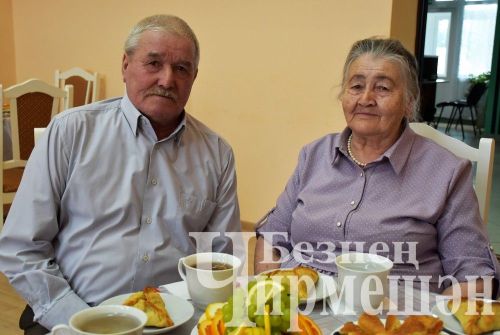 Чирмешәндә озак еллар бергә гомер иткән гаиләләрне хөрмәтләделәр (ФОТОРЕПОРТАЖ)
