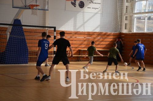 В Черемшане юные футболисты соревнуются в "Школьной футбольной лиге" (ФОТОРЕПОРТАЖ)