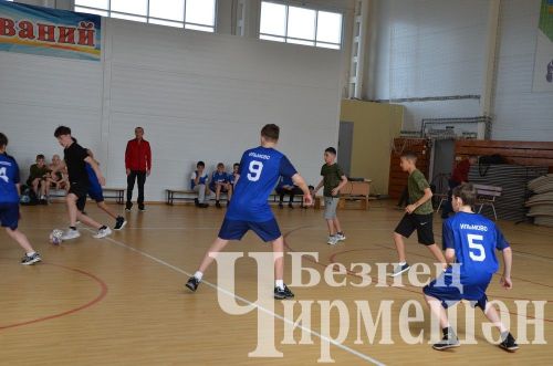 В Черемшане юные футболисты соревнуются в "Школьной футбольной лиге" (ФОТОРЕПОРТАЖ)