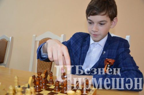Чирмешәндә Евгений Зорин истәлегенә турнирда 140лап шахматчы катнашты (ФОТОРЕПОРТАЖ)