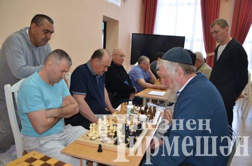 Чирмешәндә Евгений Зорин истәлегенә турнирда 140лап шахматчы катнашты (ФОТОРЕПОРТАЖ)
