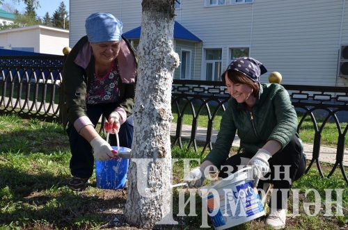 У черемшанцев сегодняшнее утро началось с субботника (ФОТОРЕПОРТАЖ)