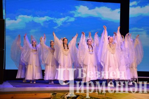 Чирмешән сәхнәсендә "Су анасы" заманча спектаклен куйдылар (ФОТОРЕПОРТАЖ)
