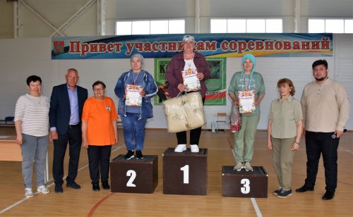 В Черемшане прошла спартакиада "Третий возраст", посвященный 80-летию Победы