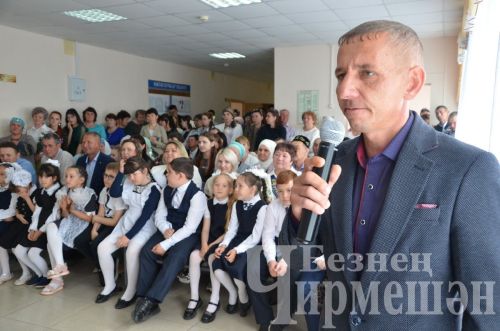 Бәркәтә мәктәбендә "Соңгы кыңгырау" мизгелләре (ФОТОРЕПОРТАЖ)