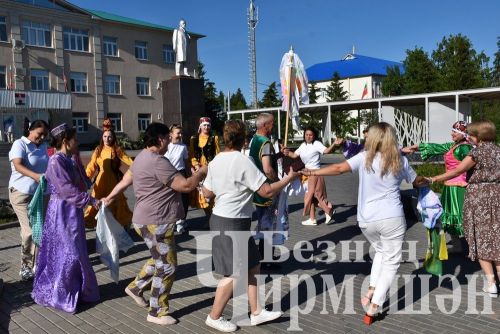 Чирмешәндә Сабан туена сөлге җыйдылар (ФОТОРЕПОРТАЖ)