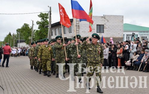 Чирмешәндә Җиңү көненә багышланган парад (ФОТОРЕПОРТАЖ)