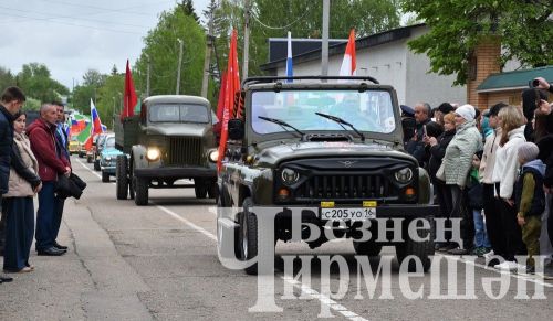 Чирмешәндә Җиңү көненә багышланган парад (ФОТОРЕПОРТАЖ)
