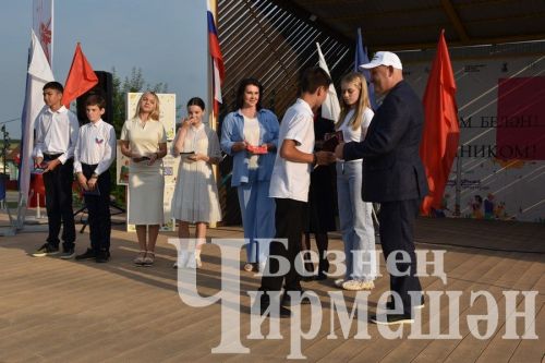 Чирмешәндә Россия көне уңаеннан тантаналы чаралар узды (ФОТОРЕПОРТАЖ)