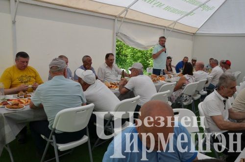 Чирмешән эшмәкәрләре футболдан соң сарык шулпасы белән сыйландылар (ФОТОРЕПОРТАЖ)