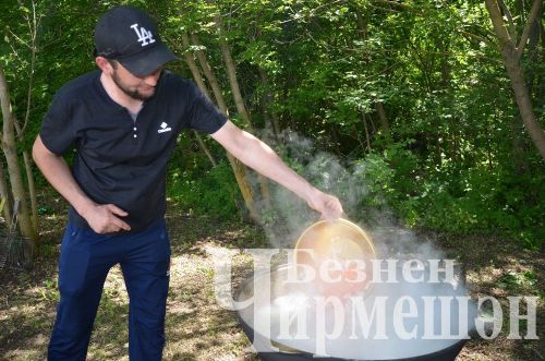 Чирмешән эшмәкәрләре футболдан соң сарык шулпасы белән сыйландылар (ФОТОРЕПОРТАЖ)