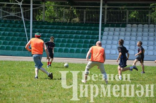 Чирмешән эшмәкәрләре футболдан соң сарык шулпасы белән сыйландылар (ФОТОРЕПОРТАЖ)
