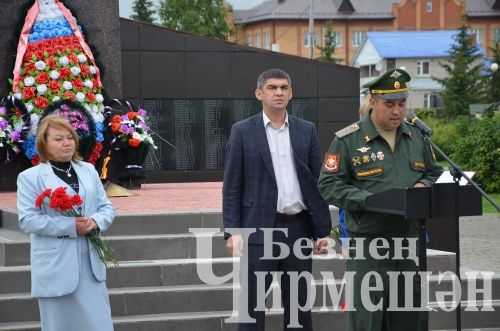 Чирмешәнлеләр Хәтер һәм кайгы көнендә батырларны искә алдылар (ФОТОРЕПОРТАЖ)