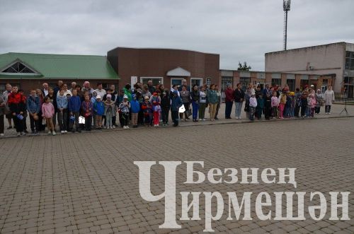 В Черемшанском районе почтили память героев и зажгли свечи у Вечного огня (ФОТОРЕПОРТАЖ)