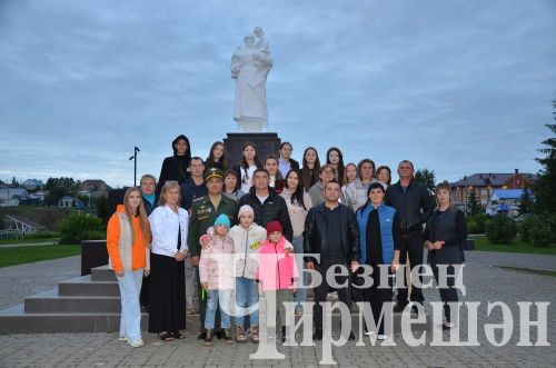 В Черемшанском районе почтили память героев и зажгли свечи у Вечного огня (ФОТОРЕПОРТАЖ)