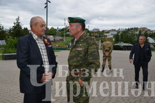 Чирмешәндә хәрби хәрәкәтләр ветераннары көненә багышланган митинг үтте (ФОТОРЕПОРТАЖ)