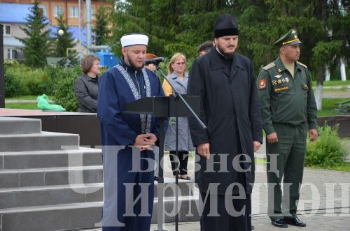 Чирмешәндә хәрби хәрәкәтләр ветераннары көненә багышланган митинг үтте (ФОТОРЕПОРТАЖ)