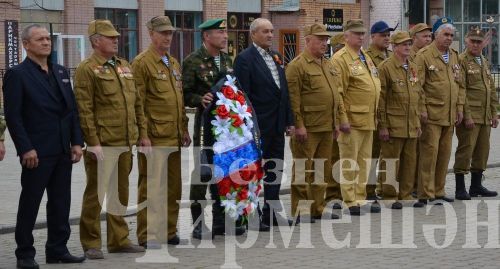 Чирмешәндә хәрби хәрәкәтләр ветераннары көненә багышланган митинг үтте (ФОТОРЕПОРТАЖ)
