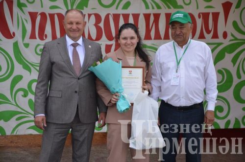 Чирмешән Сабан туе: кыр батыры мини-тракторга ия (ФОТОРЕПОРТАЖ)