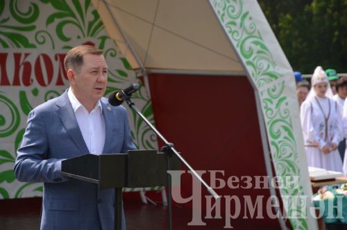 Чирмешән Сабан туе: кыр батыры мини-тракторга ия (ФОТОРЕПОРТАЖ)