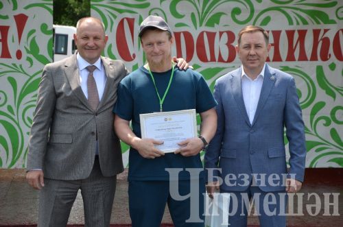 Чирмешән Сабан туе: кыр батыры мини-тракторга ия (ФОТОРЕПОРТАЖ)