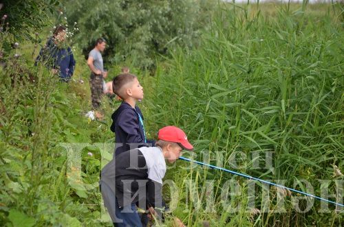 Черемшанцы на Ильмовском пруду соревновались в рыбной ловле (ФОТОРЕПОРТАЖ)