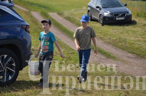 Черемшанцы на Ильмовском пруду соревновались в рыбной ловле (ФОТОРЕПОРТАЖ)