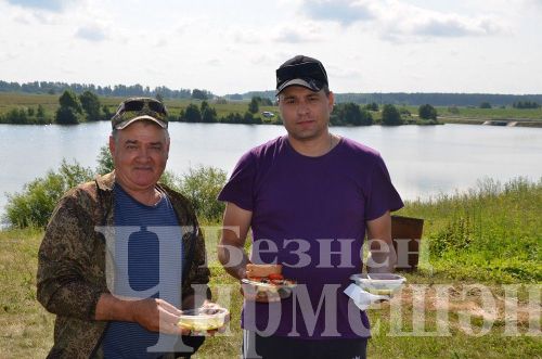 Черемшанцы на Ильмовском пруду соревновались в рыбной ловле (ФОТОРЕПОРТАЖ)
