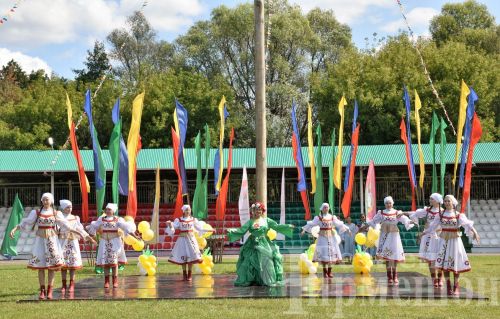 Чирмешәндә "Суган даласы" бәйрәме узды (ФОТОРЕПОРТАЖ)