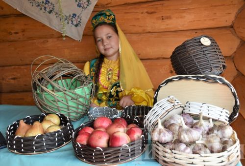 Чирмешәндә "Суган даласы" бәйрәме узды (ФОТОРЕПОРТАЖ)