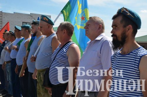 Чирмешәндә һава десантчылары бәйрәм итте (ФОТОРЕПОРТАЖ)