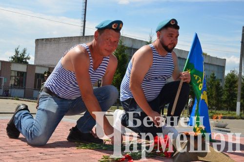 Чирмешәндә һава десантчылары бәйрәм итте (ФОТОРЕПОРТАЖ)