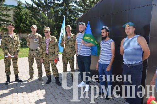 Чирмешәндә һава десантчылары бәйрәм итте (ФОТОРЕПОРТАЖ)