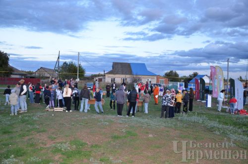 Кирпеч заводы бистәсендә күршеләр бәйрәм итте (ФОТОРЕПОРТАЖ)