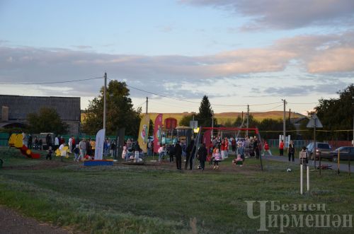 Кирпеч заводы бистәсендә күршеләр бәйрәм итте (ФОТОРЕПОРТАЖ)