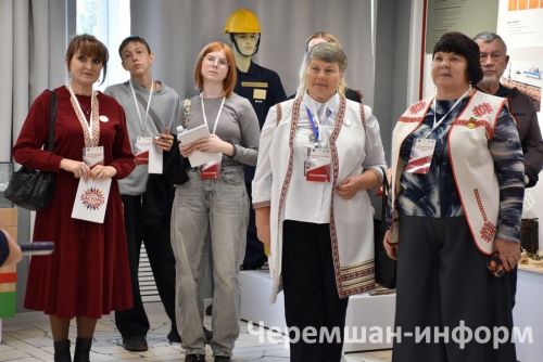 В Черемшане прошел республиканский форум мордовской молодежи "Вастома" (ФОТОРЕПОРТАЖ)