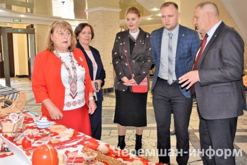 В Черемшане прошел республиканский форум мордовской молодежи "Вастома" (ФОТОРЕПОРТАЖ)