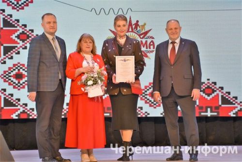 В Черемшане прошел республиканский форум мордовской молодежи "Вастома" (ФОТОРЕПОРТАЖ)
