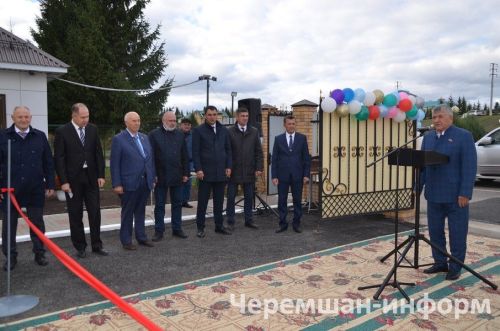 Двойной праздник в Черемшане: тепло души и новые дороги (ФОТОРЕПОРТАЖ)