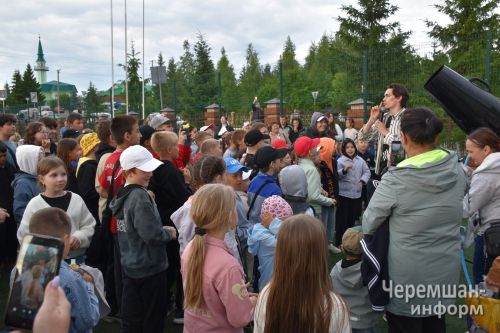 Чирмешәндә Балаларны яклау көненә күбекле шоу оештырганнар (ФОТОРЕПОРТАЖ)