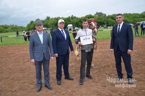 Чирмешән Сабан туе-2026 - ат чабышы (ФОТОРЕПОРТАЖ)