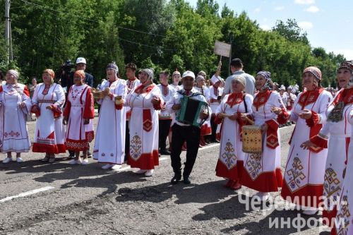 Чирмешән районындагы «Уяв» төсләре: озакка истә калачак бәйрәмнең фототарихы (ФОТОРЕПОРТАЖ)