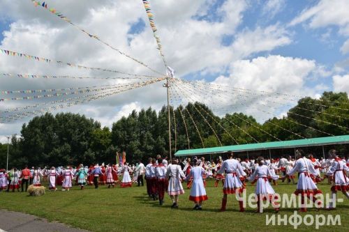 Чирмешән районындагы «Уяв» төсләре: озакка истә калачак бәйрәмнең фототарихы (ФОТОРЕПОРТАЖ)